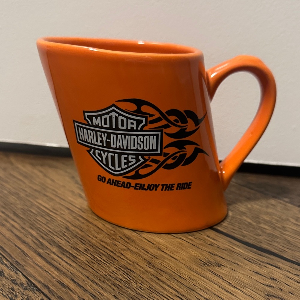 Harley-Davidson Orange Mug